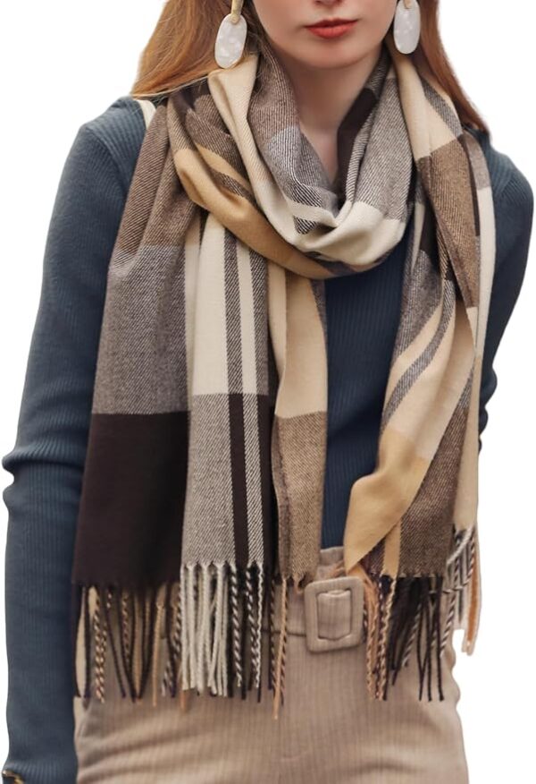 Women-plaid-scarf-plaid-brown